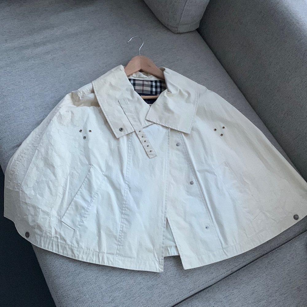 Burberry London Spring Cape.  One size.